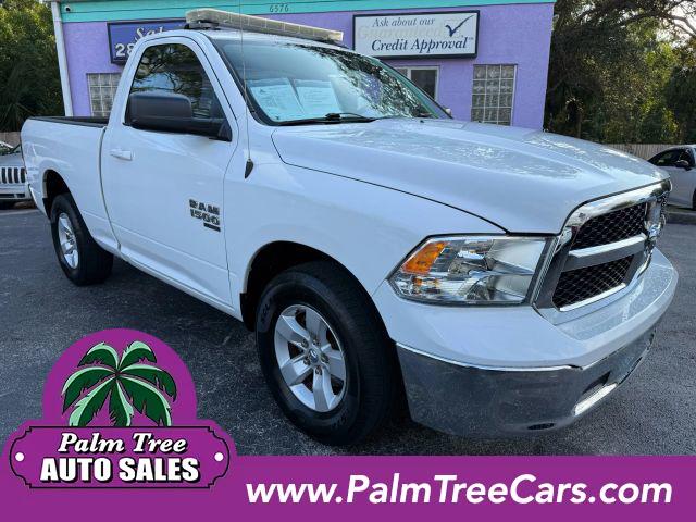 Ram 1500 CLASSIC REGULAR CAB - View 1