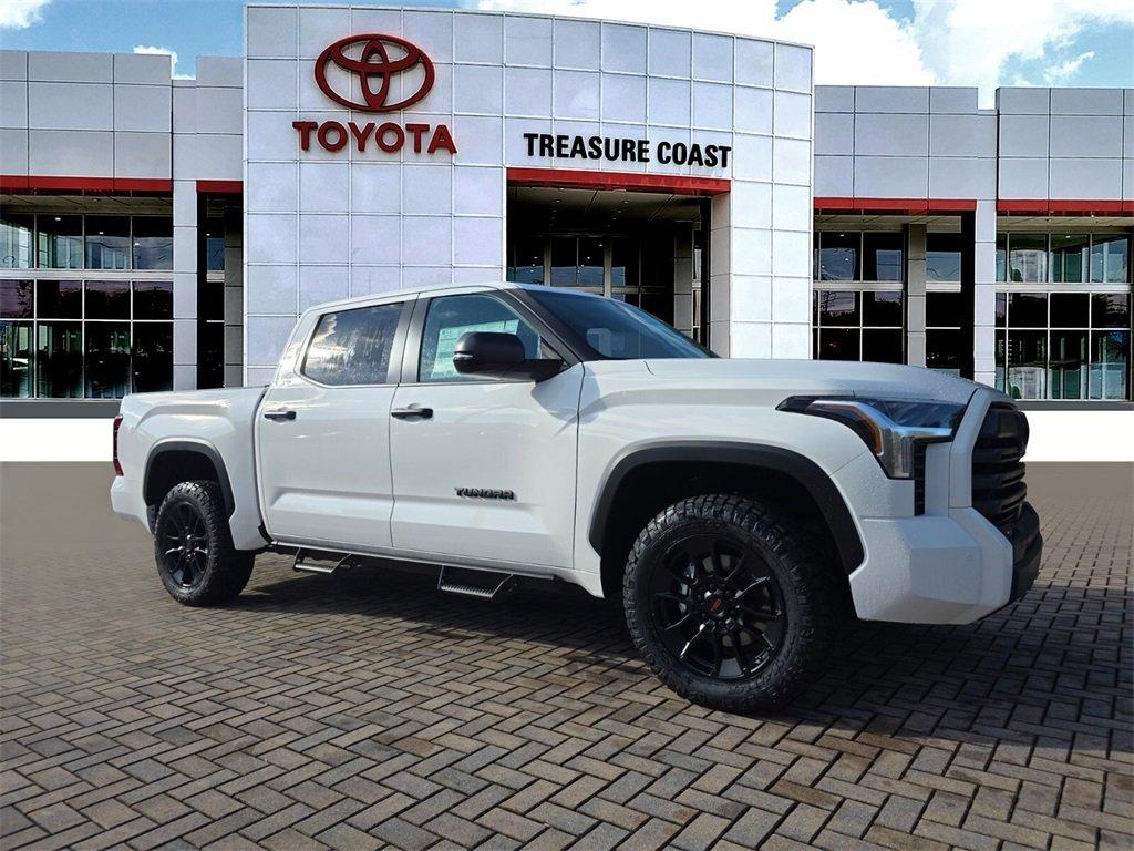Toyota Tundra Sr5 Crewmax 4-Wheel Drive - View 1