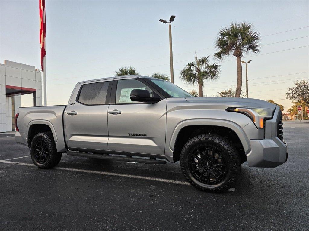 Toyota Tundra Sr5 Crewmax 4-Wheel Drive - View 1
