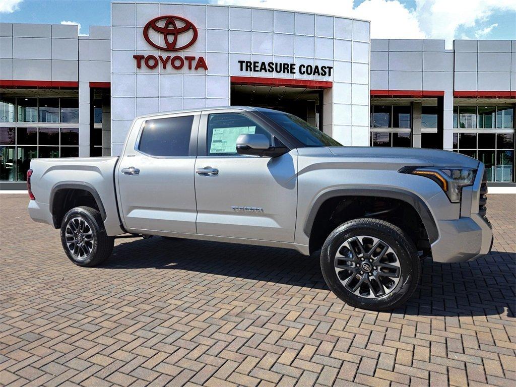 Toyota Tundra Limited Crewmax 4-Wheel Drive - View 1
