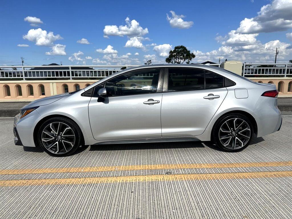 Toyota Corollase - Thumbnail 3