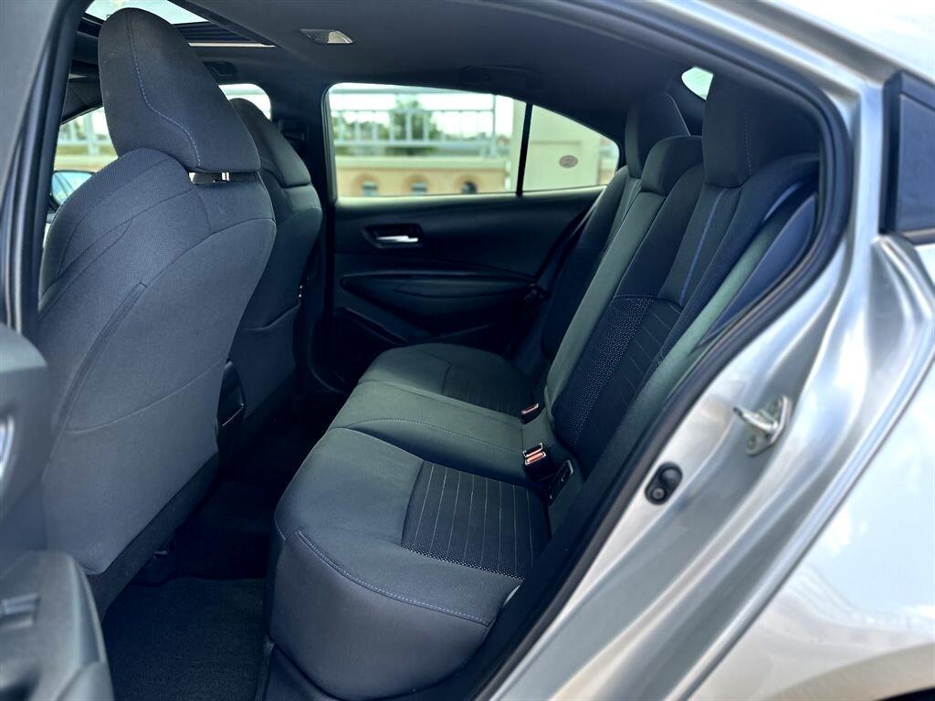 Toyota Corollase - Thumbnail 9