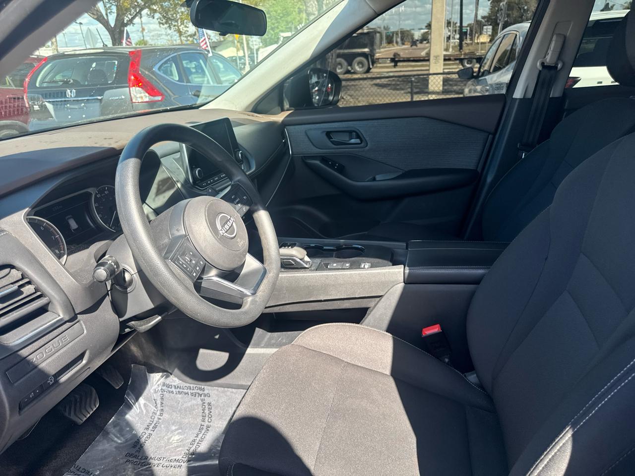 Nissan Rogue S - Thumbnail 11