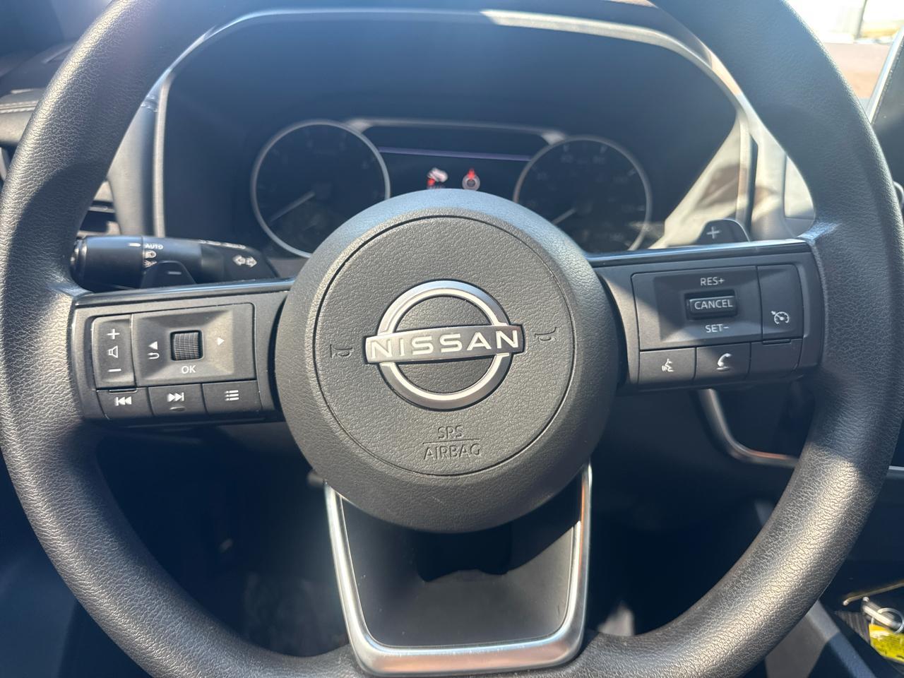 Nissan Rogue S - Thumbnail 18