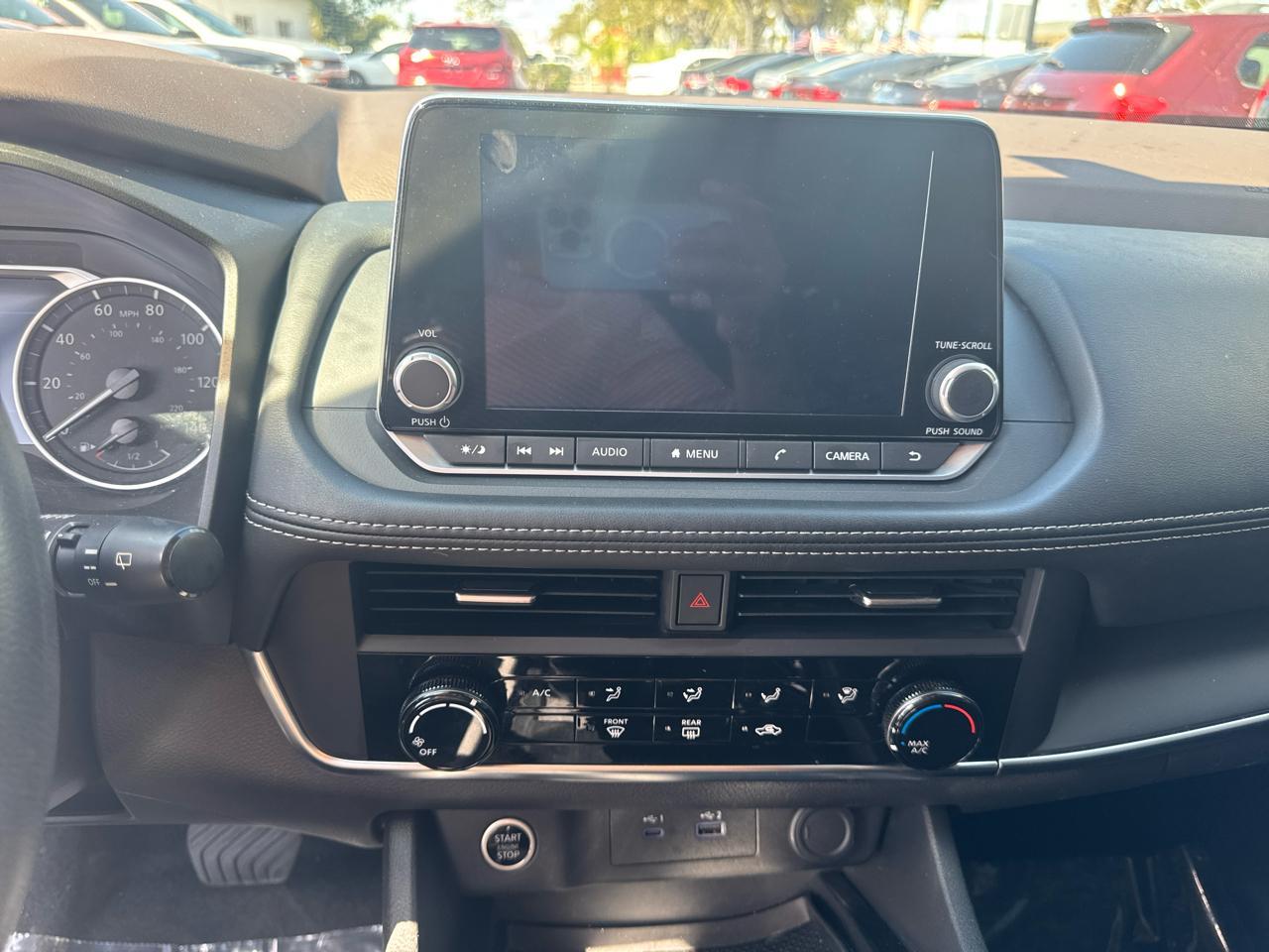 Nissan Rogue S - Thumbnail 17