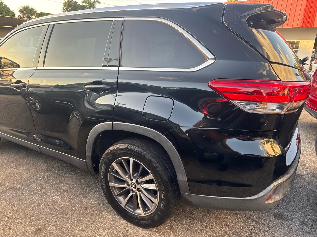 Toyota Highlander Se Fwd V6 - Thumbnail 5