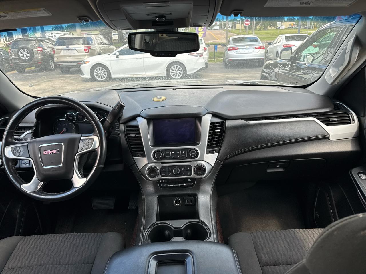 GMC Yukon Sle 4Wd - Thumbnail 2