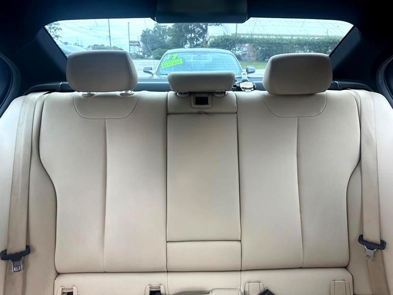 BMW 3-Series330I Sulev Sedan - Thumbnail 12