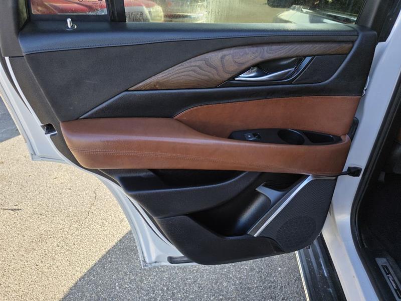 Cadillac Escaladeluxury 4Wd - Thumbnail 9