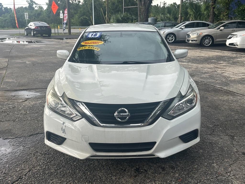 Nissan Altima 2.5 S - Thumbnail 4