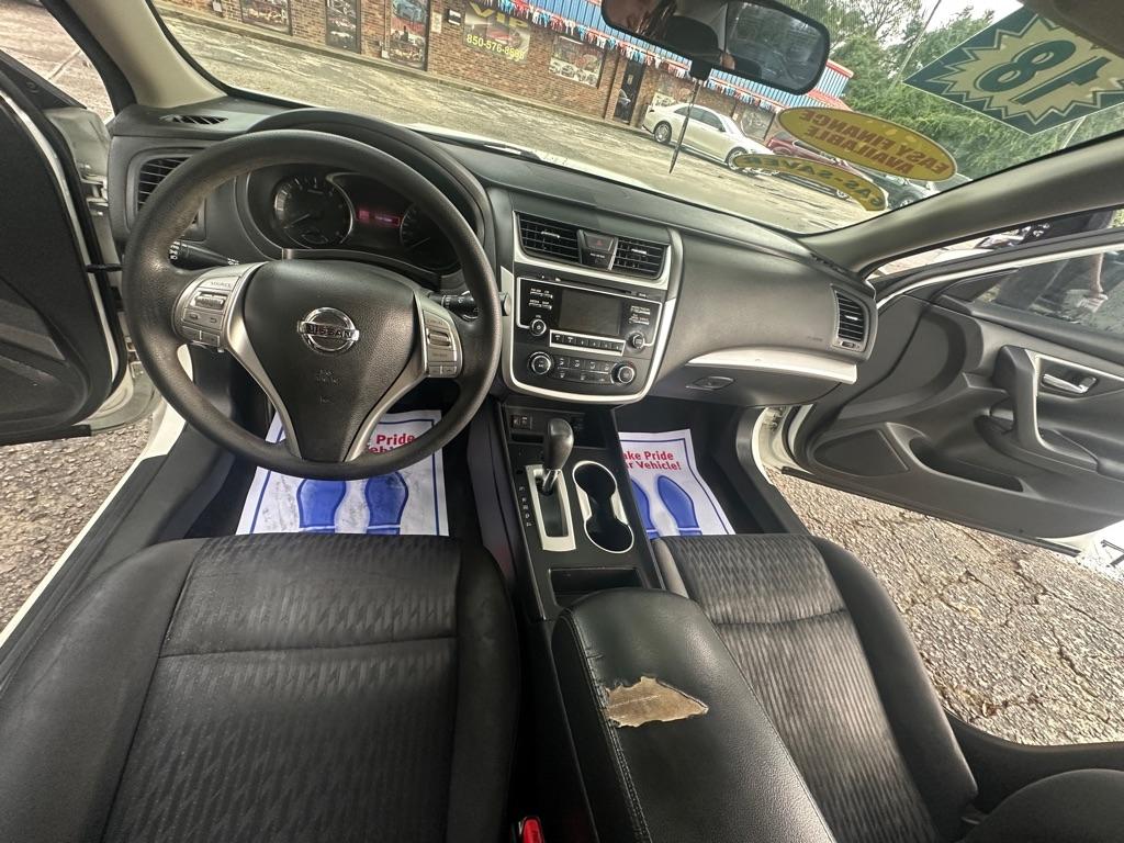 Nissan Altima 2.5 S - Thumbnail 11