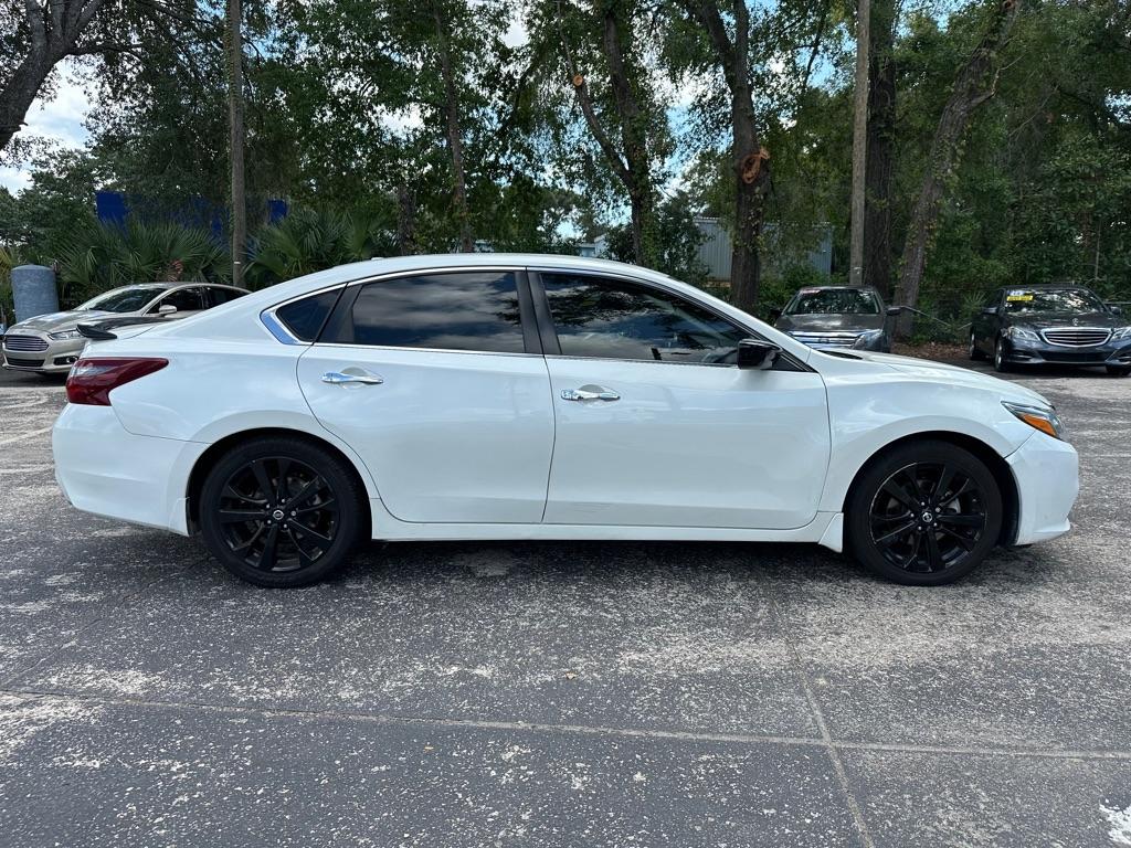 Nissan Altima 2.5 S - Thumbnail 7