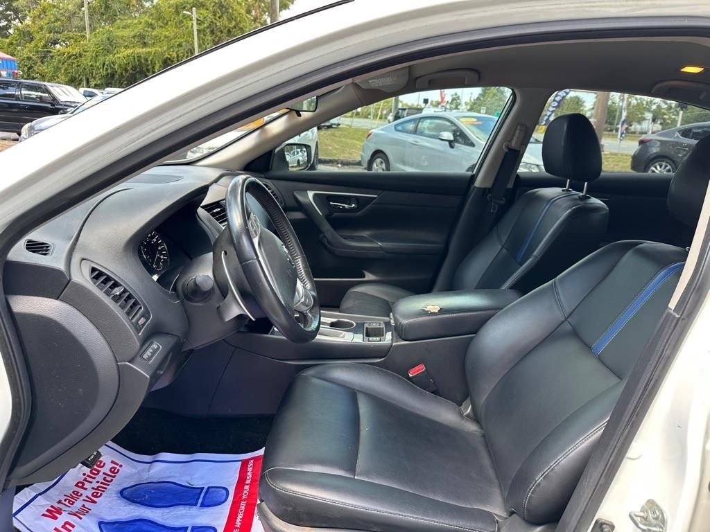 Nissan Altima 2.5 S - Thumbnail 11