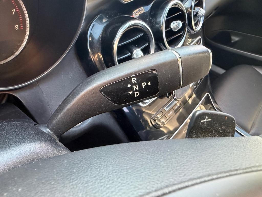 Mercedes-Benz C-Class C300 Sedan - Thumbnail 17