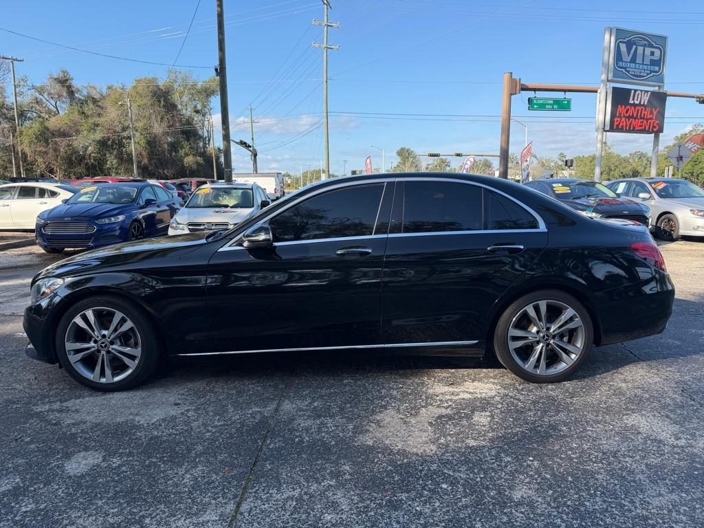 Mercedes-Benz C-Class C300 Sedan - Thumbnail 3