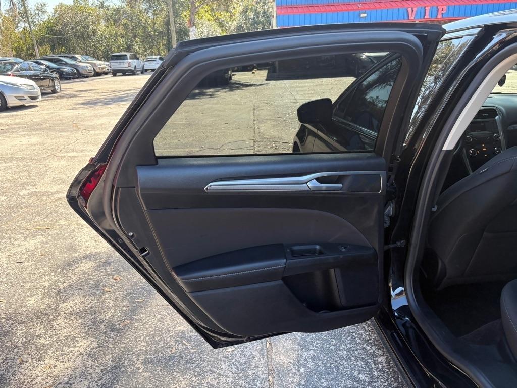 Ford Fusion Se - Thumbnail 16