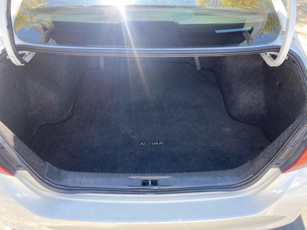 Nissan Altima 2.5 - Thumbnail 17