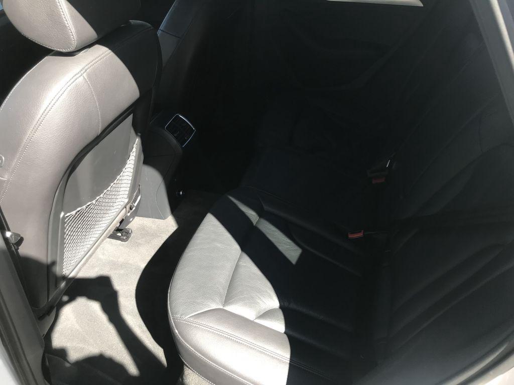 Audi Q3Premium 4D Suv 2.0T - Thumbnail 8