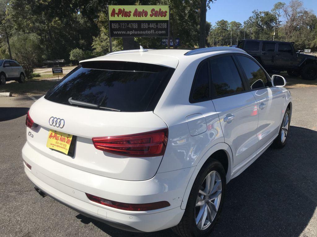 Audi Q3Premium 4D Suv 2.0T - Thumbnail 4