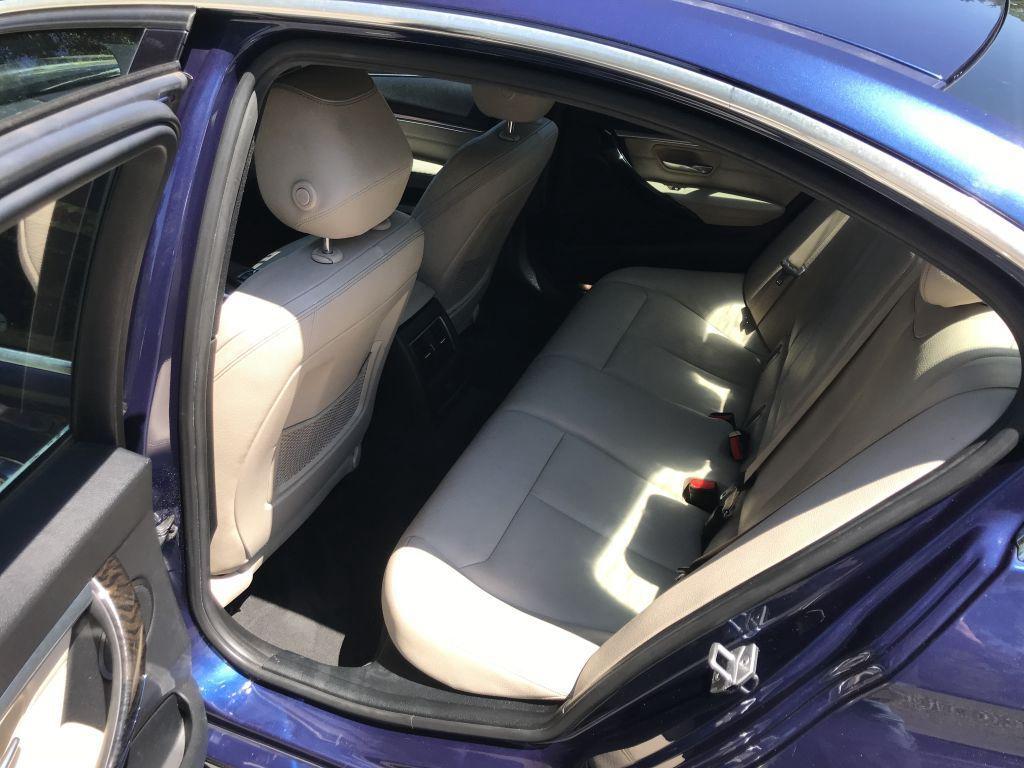 BMW 3-Series330I Sedan - Thumbnail 8