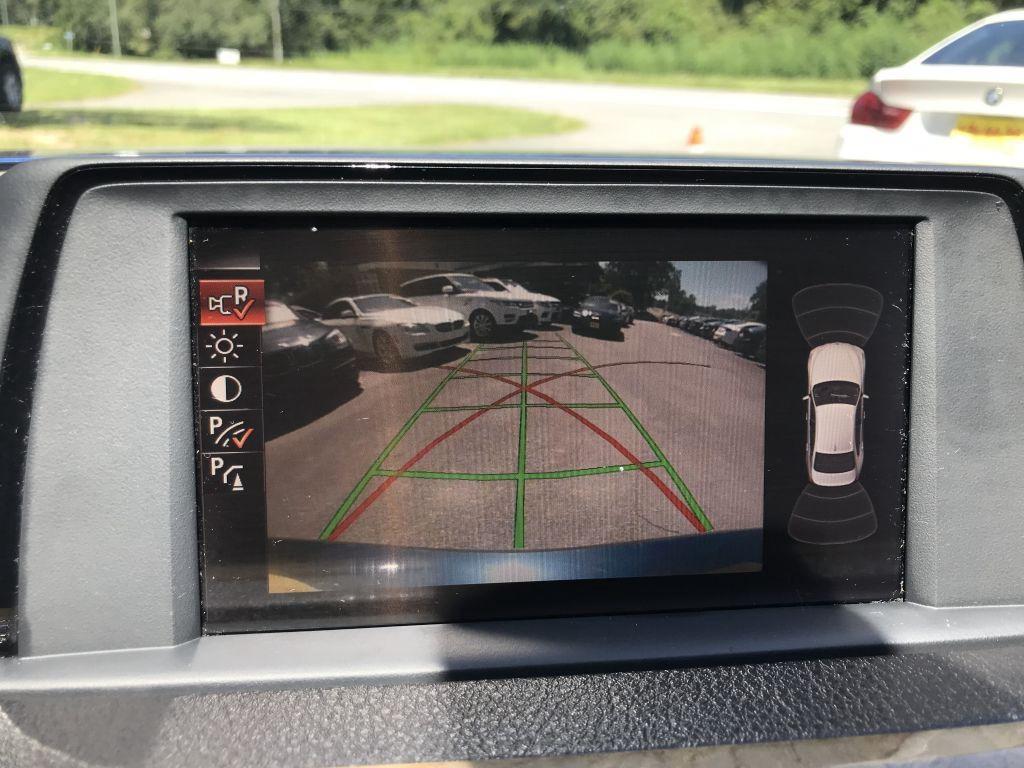 BMW 3-Series330I Sedan - Thumbnail 12