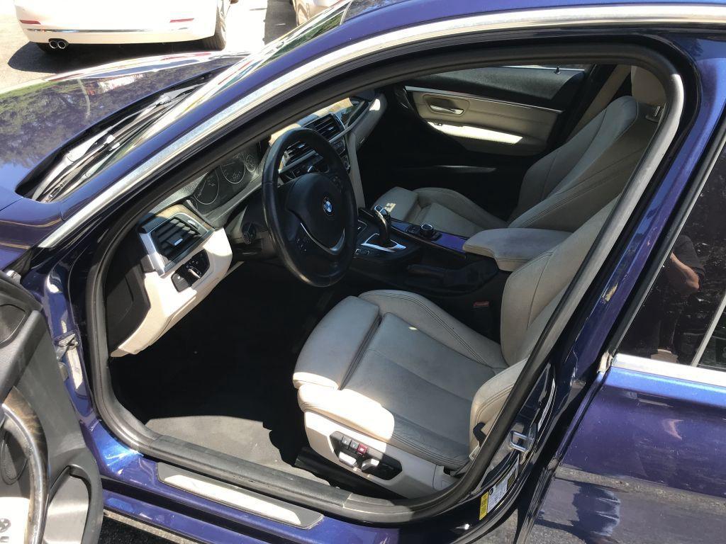 BMW 3-Series330I Sedan - Thumbnail 7