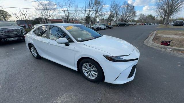 Toyota Camry Le Fwd - Thumbnail 5