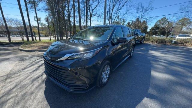 Toyota Sienna Le Fwd - Thumbnail 8