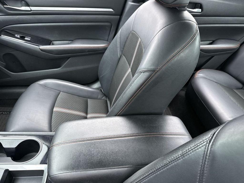 Nissan Altima 2.5 Sr - Thumbnail 19