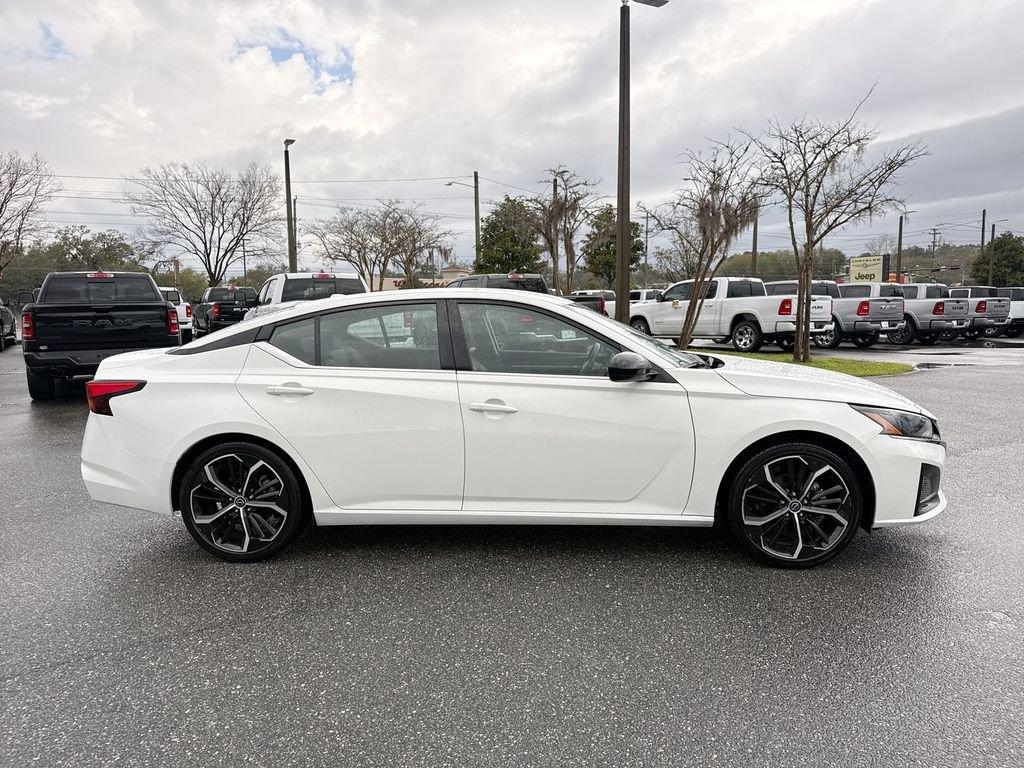 Nissan Altima 2.5 Sr - Thumbnail 3