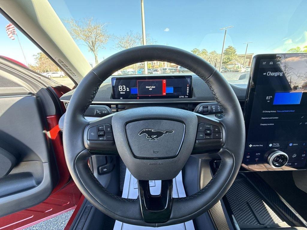 Ford Mustang Mach-E Select - Thumbnail 12