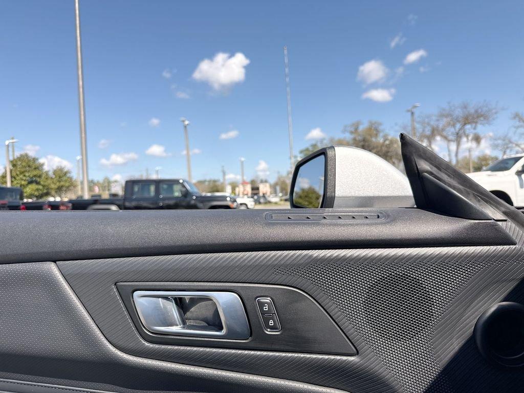 Ford Mustang Ecoboost Premium - Thumbnail 13