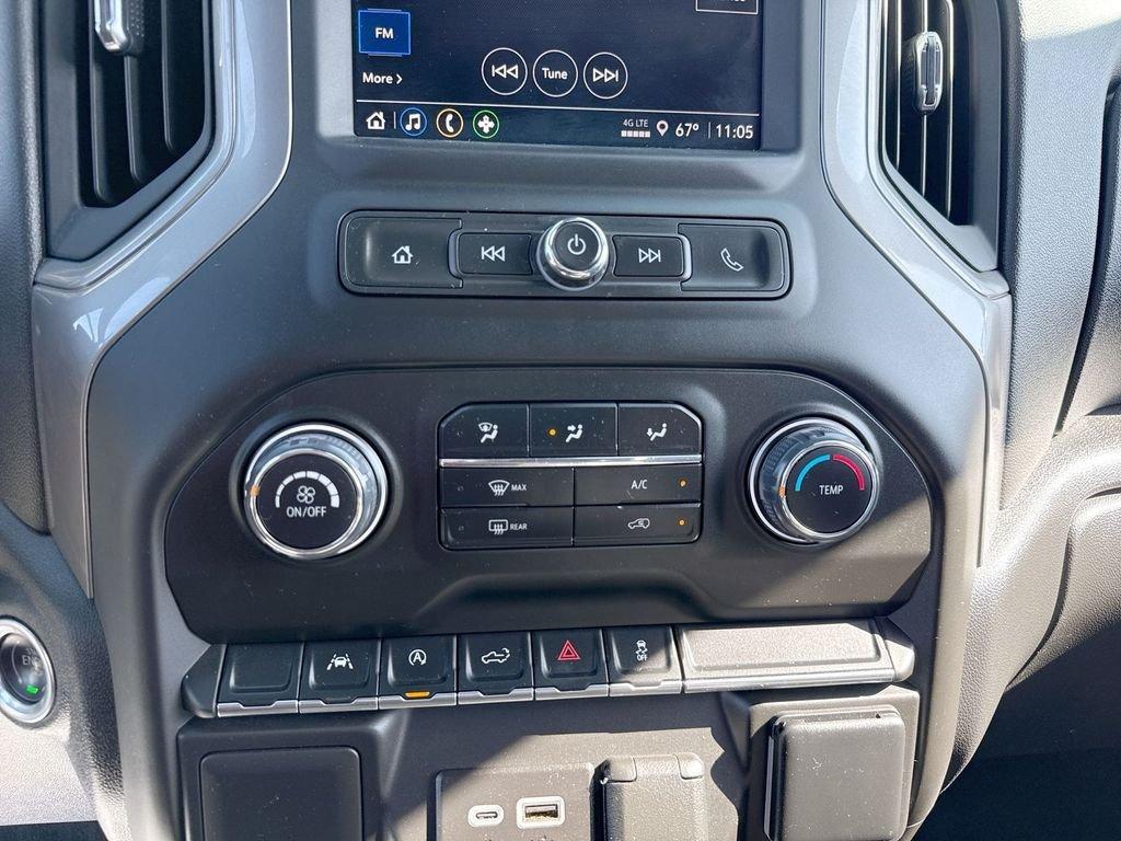 Chevrolet Silverado 1500 Custom - Thumbnail 18