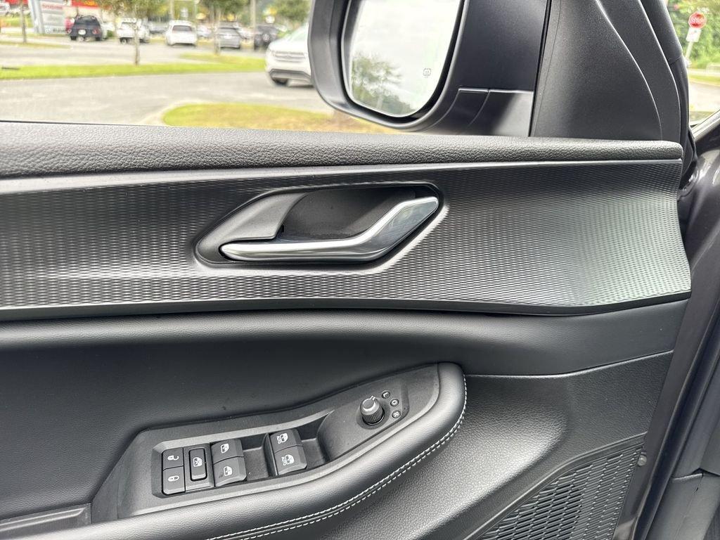 Jeep Grand Cherokee L Laredo X 4X4 - Thumbnail 13