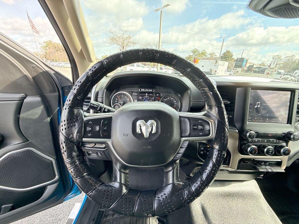 Ram 1500 Laramie - Thumbnail 13