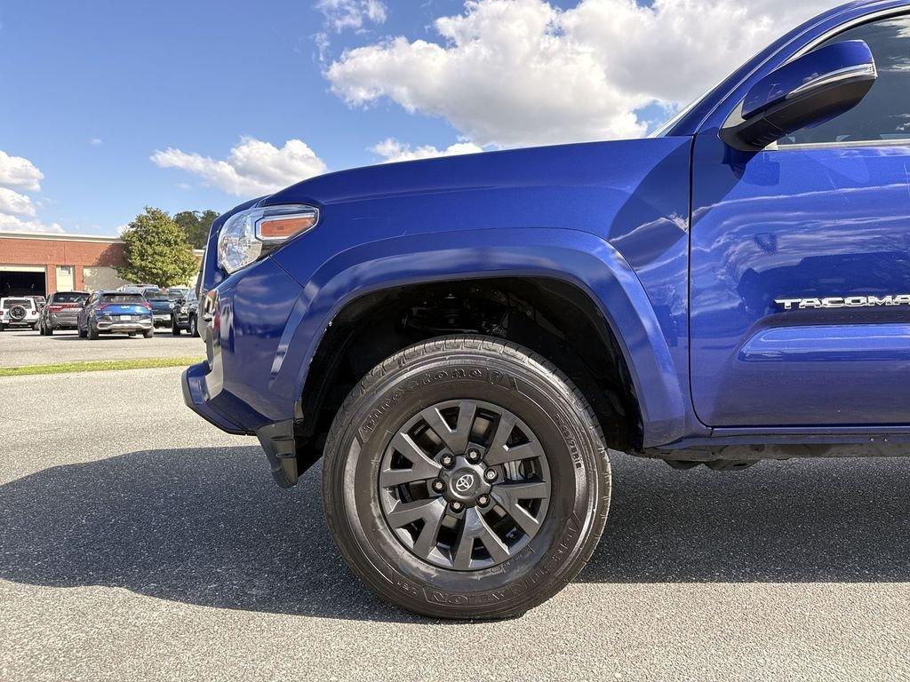 Toyota Tacoma Sr5 - Thumbnail 11