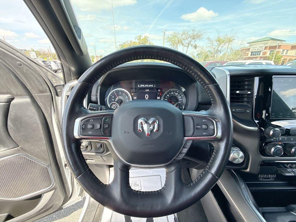 Ram 1500 Laramie - Thumbnail 12