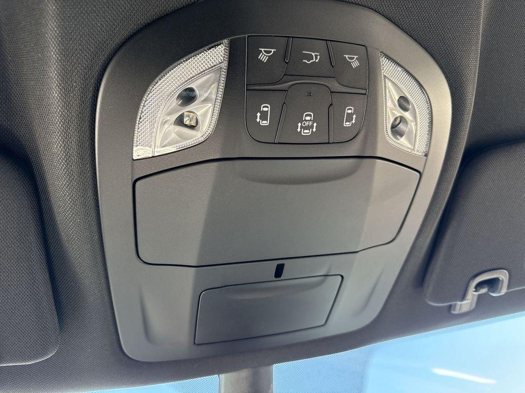 Chrysler Pacifica Select - Thumbnail 18