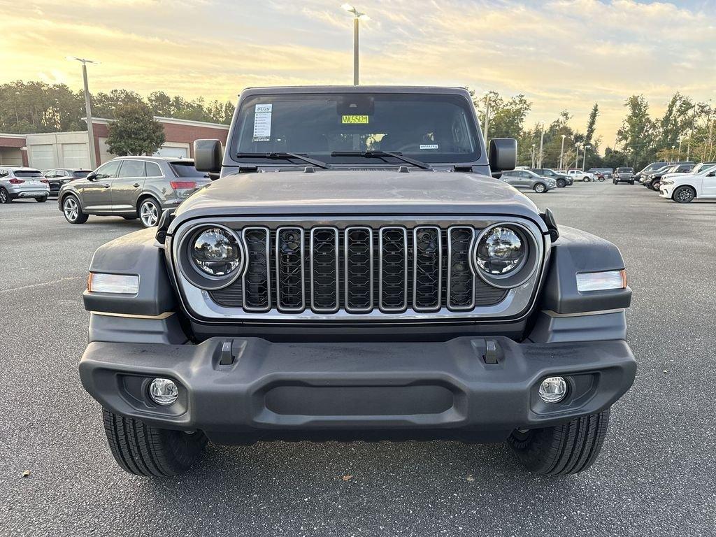 Jeep Wrangler 4-Door Sport S - Thumbnail 9