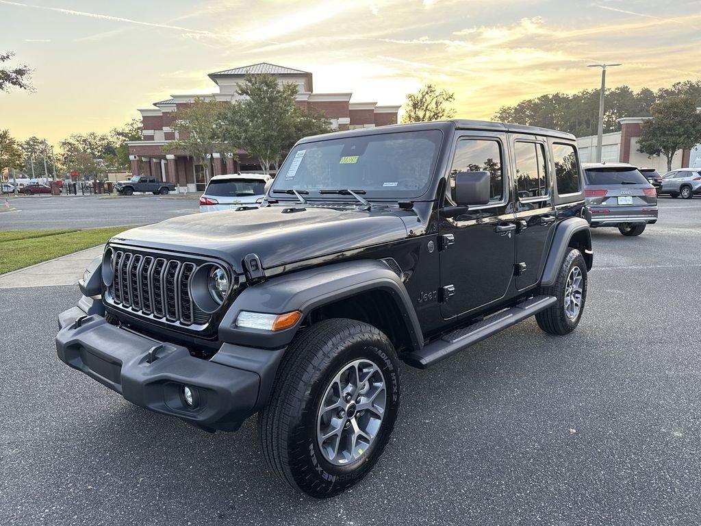 Jeep Wrangler 4-Door Sport S - Thumbnail 8