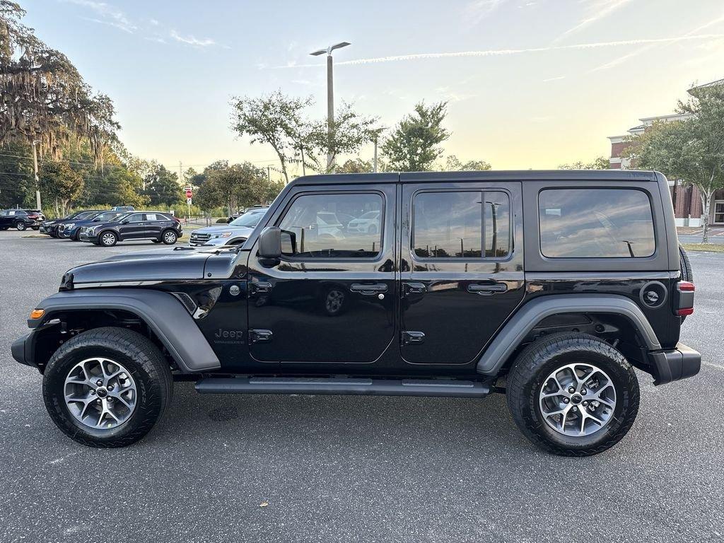 Jeep Wrangler 4-Door Sport S - Thumbnail 7