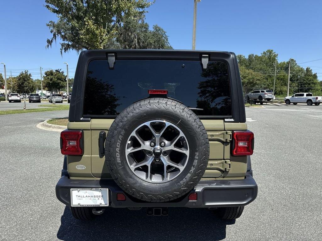 Jeep Wrangler 4-Door Sport S - Thumbnail 5
