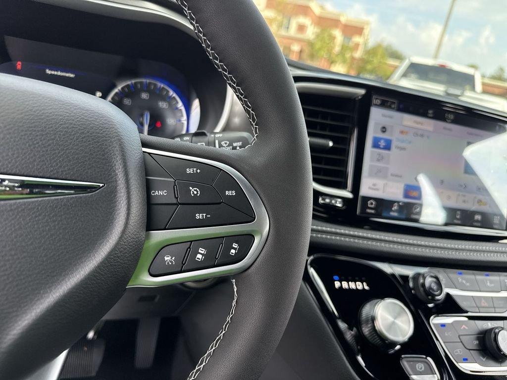 Chrysler Pacifica Select - Thumbnail 16