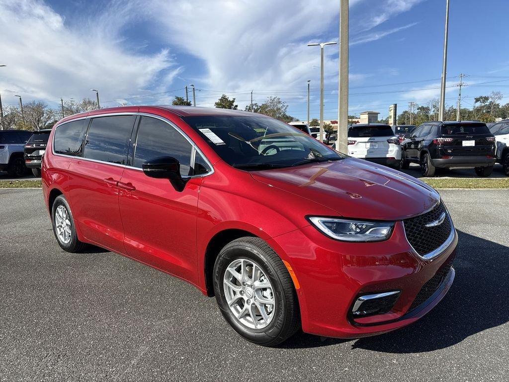 Chrysler Pacifica Select - Thumbnail 2