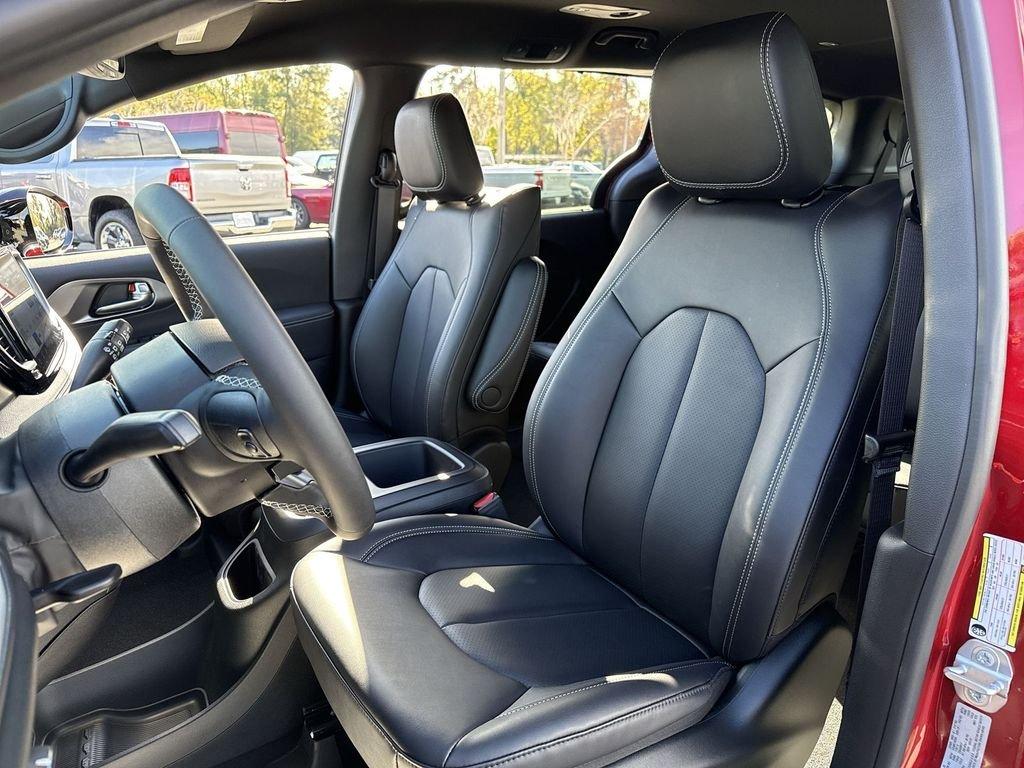 Chrysler Pacifica Select - Thumbnail 12