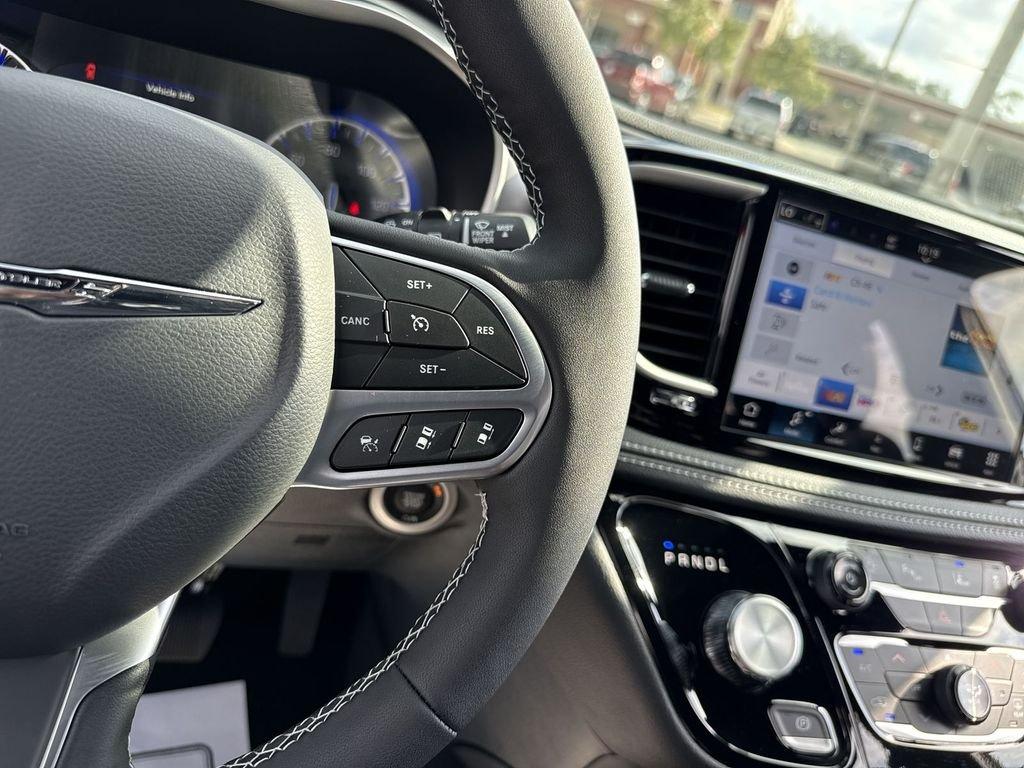 Chrysler Pacifica Select - Thumbnail 17