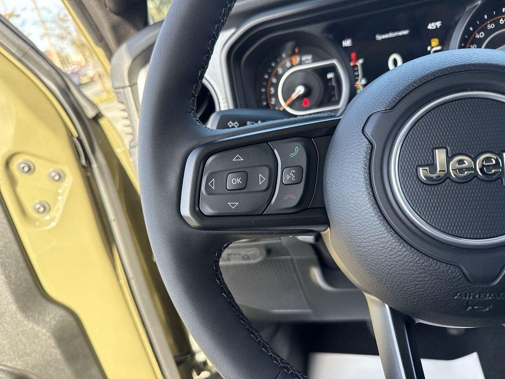 Jeep Gladiator Sport S 4X4 - Thumbnail 16