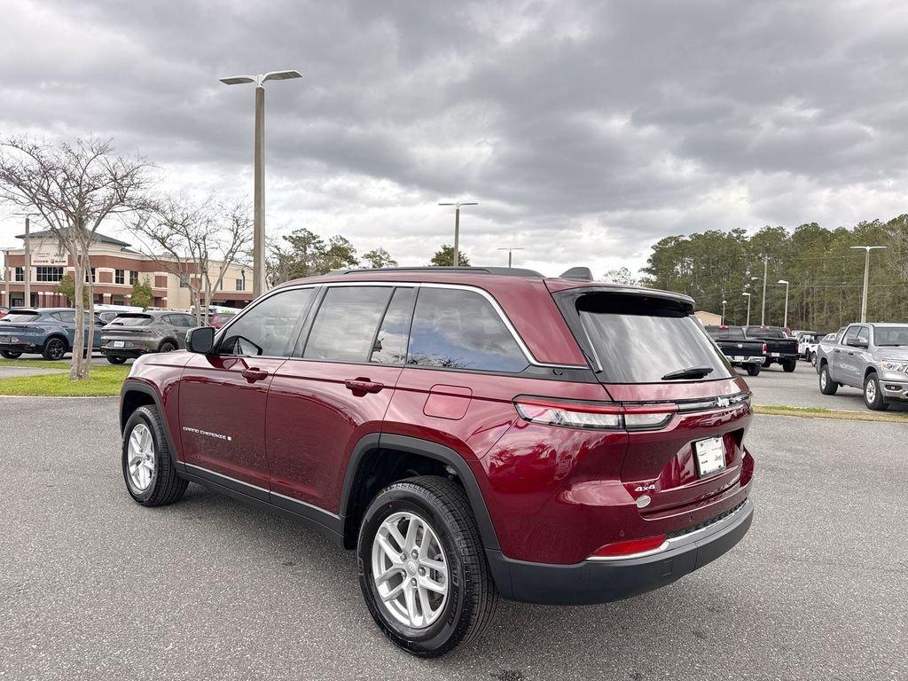 Jeep Grand Cherokee Laredo X 4X4 - Thumbnail 6