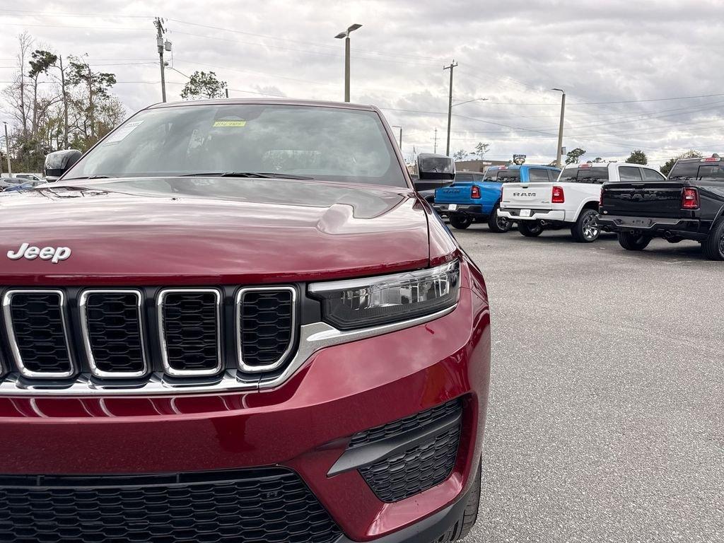 Jeep Grand Cherokee Laredo X 4X4 - Thumbnail 10