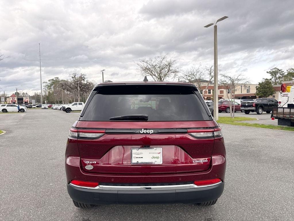 Jeep Grand Cherokee Laredo X 4X4 - Thumbnail 5